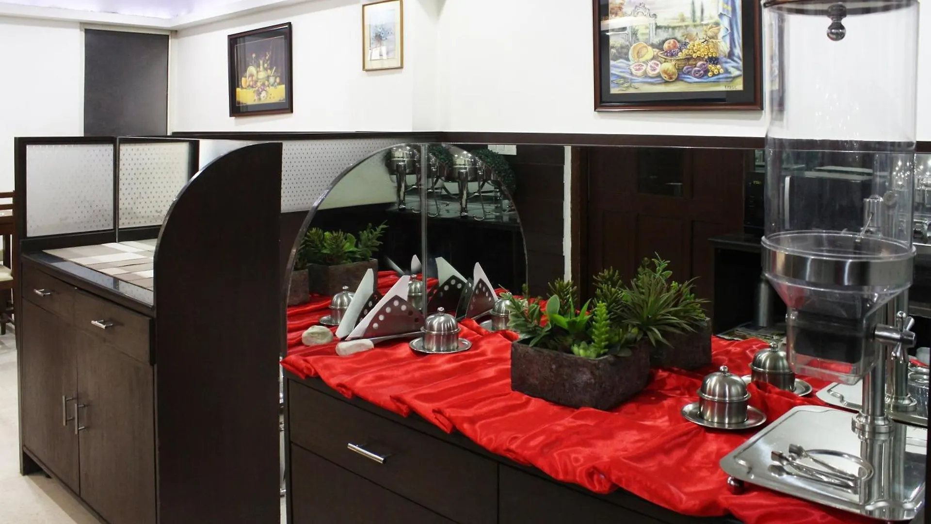 Hotel O Green Lotus Delhi