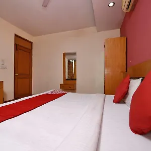 Hotel Oyo 305 Rajdeep Palace, Delhi (National Capital Territory of India)
